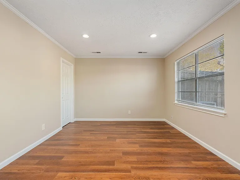 20361 Fieldtree Dr — Photo 14