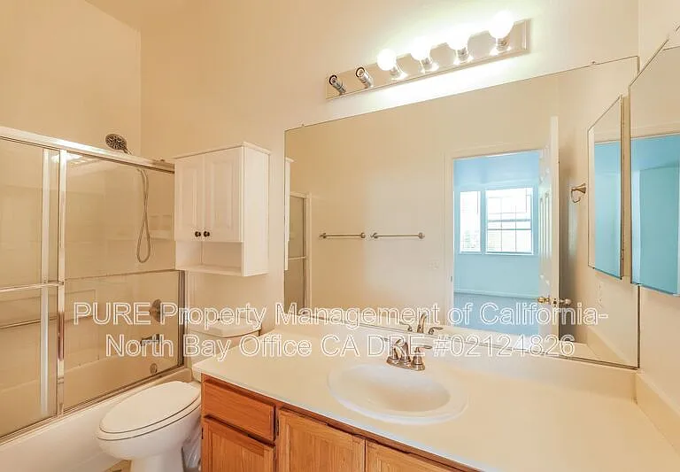 599 Spruce St — Photo 15