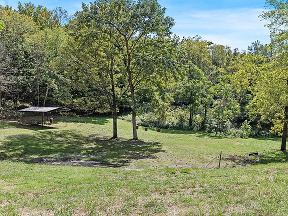 5th image of 1818 Preacher Holt Rd