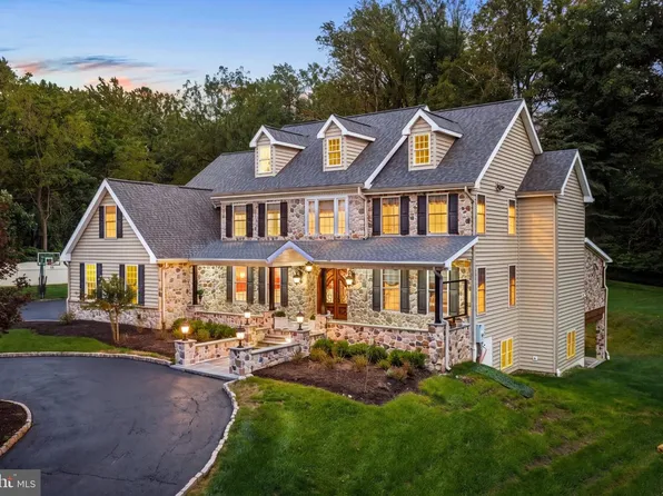 94 Autumn Woods Ln, Glen Mills, PA 19342