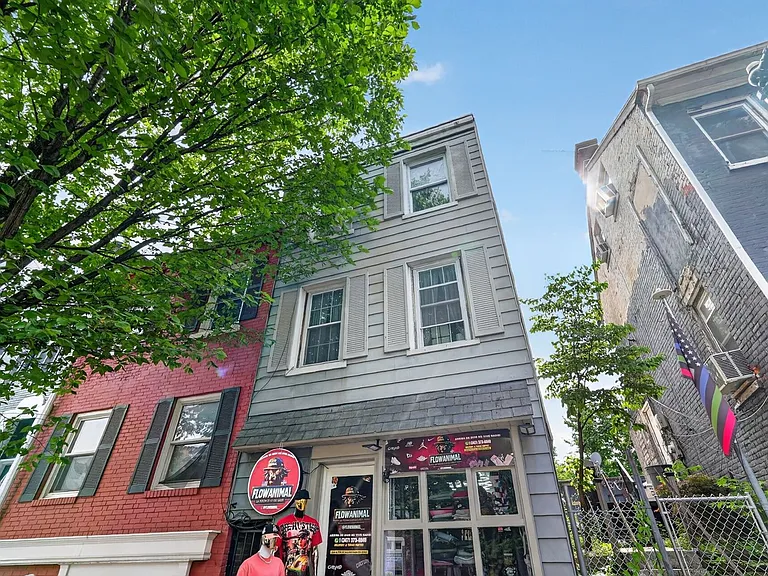 224 N 7th St — Photo 12
