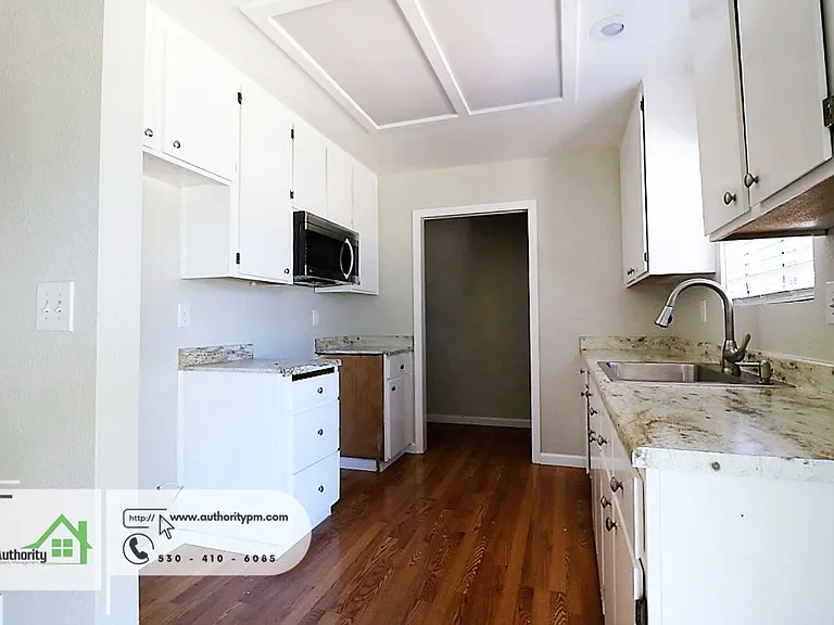 3657 Santa Rosa Way — Photo 7