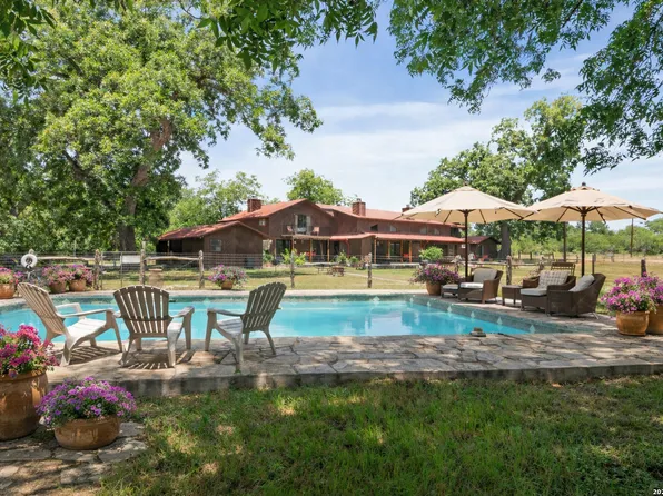 6641 RR 1120 #A, B, C, D, Rio Frio, TX 78879