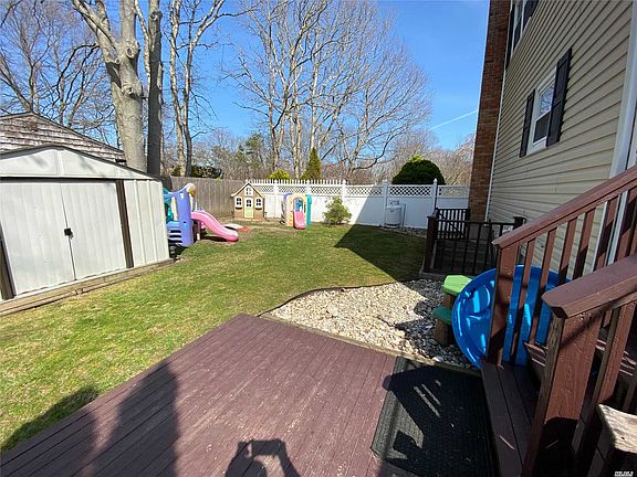 5th image of 234 Hagerman Ave