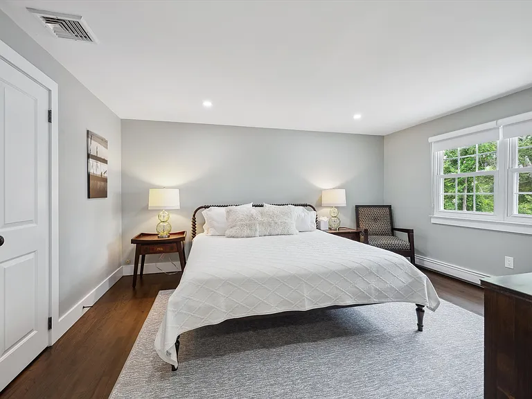 28 Dover Ave — Photo 15