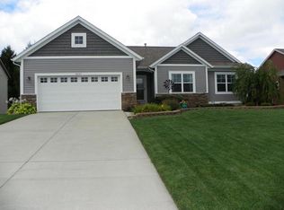 5451 Mills Ridge Dr SW, Wyoming, MI 49418