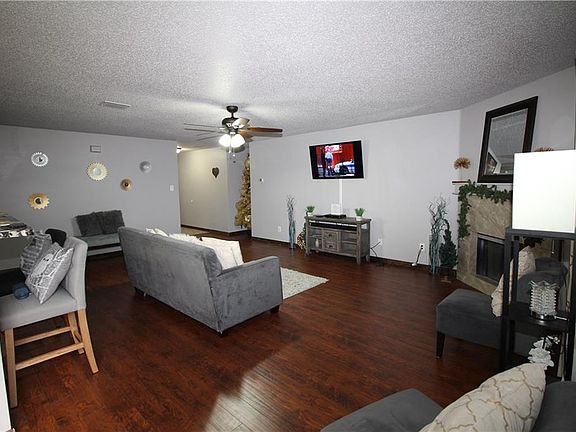 3rd image of 3547 Saguaro Dr