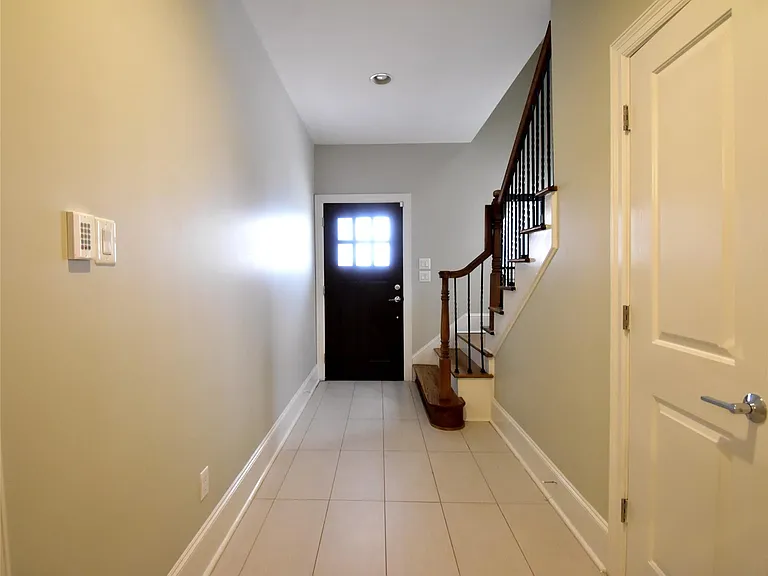 1538 W 23rd St #C — Photo 3