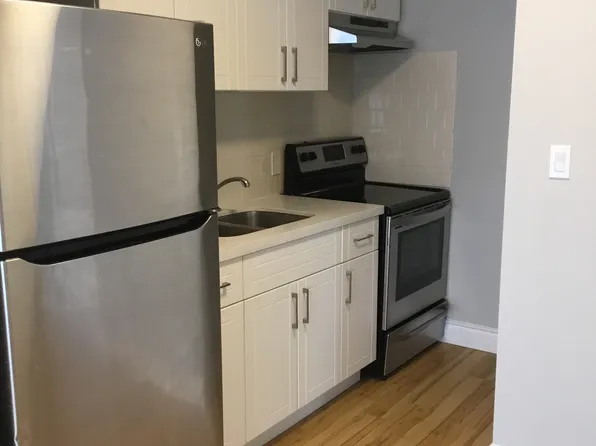 299 Simcoe St S #10, Oshawa, ON L1H 4H5