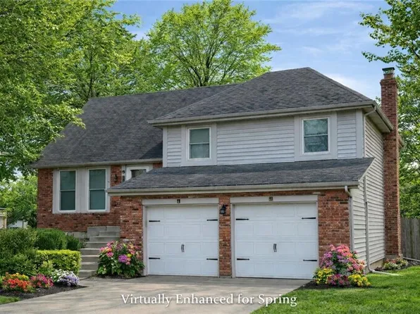 2101 E Sheridan Bridge Ln, Olathe, KS 66062