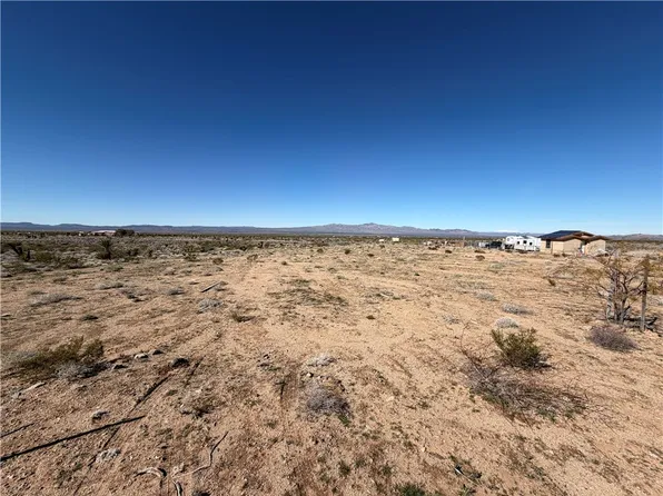 Hualapai Dr, Dolan Springs, AZ 86441