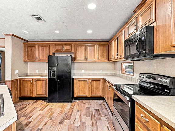 2nd image of 1213 Ridge Ave