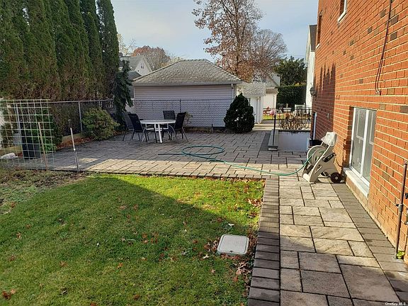 2nd image of 235 Garfield Ave #1