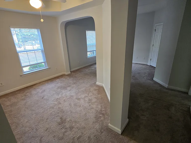 1201 Grove Park Dr — Photo 7