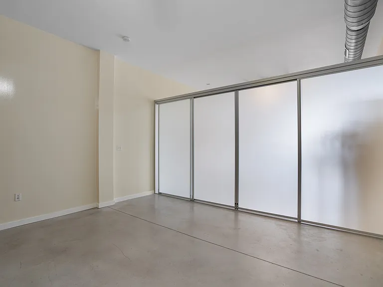 2235 E 6th St #315 — Photo 22