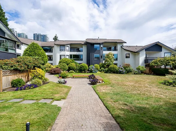14957 Thrift Ave #201, White Rock, BC V4B 2K1