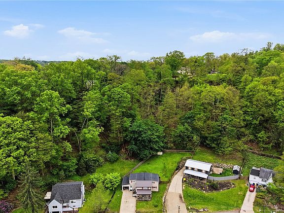 36th image of 225 Camp Horne Rd