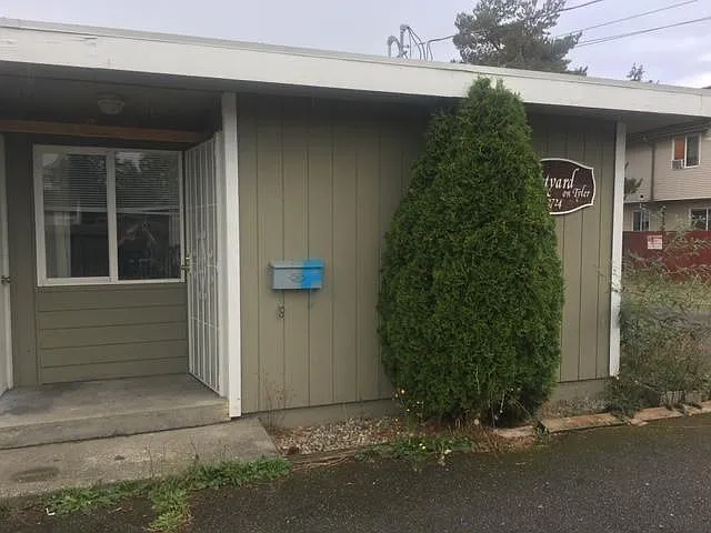 3724 S Tyler St — Photo 1
