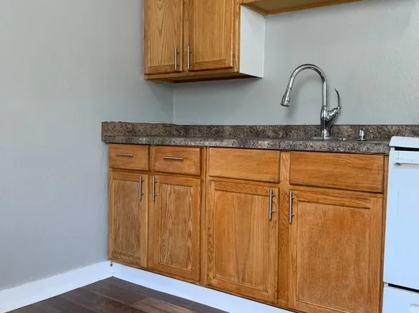 1021 Hudson Rd, Saint Paul, MN 55106