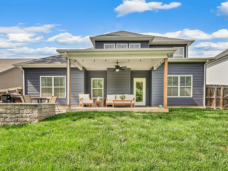 323 Crusaw Dr — Photo 26