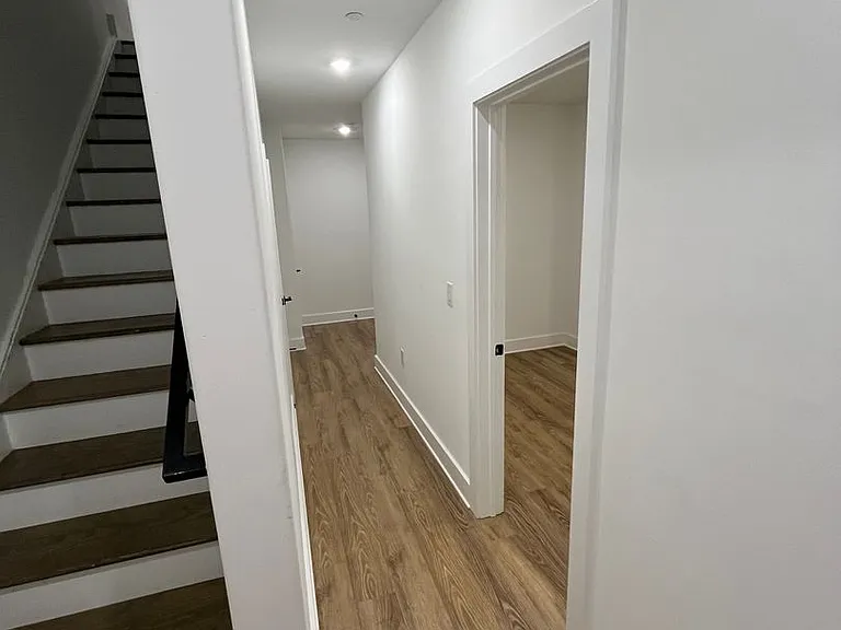 85 E Sharpnack St — Photo 26