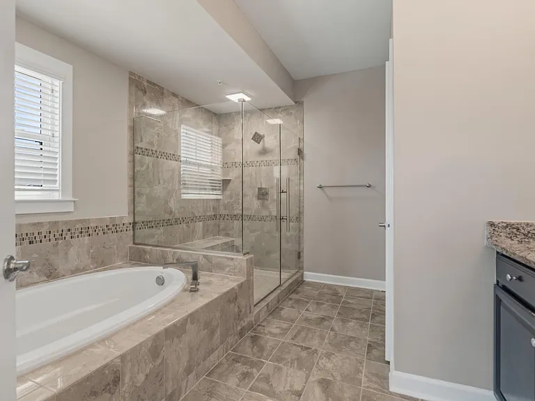 22428 Philanthropic Dr — Photo 10