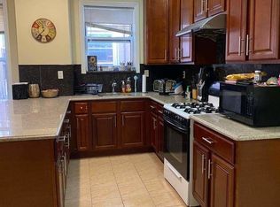 7212 69th St, Ridgewood, NY 11385