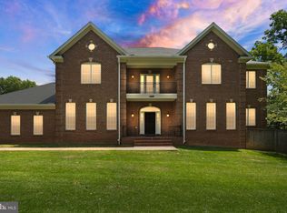 1847 Hunter Mill Rd, Vienna, VA 22182