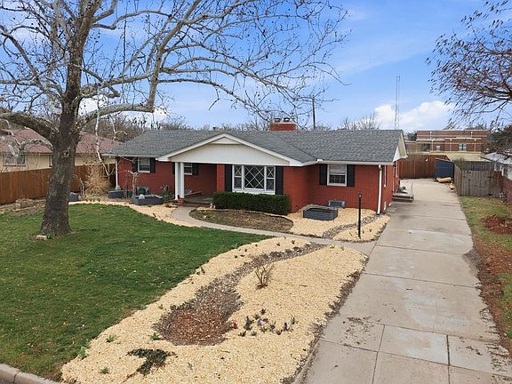 2nd image of 1611 N Athenian Ave