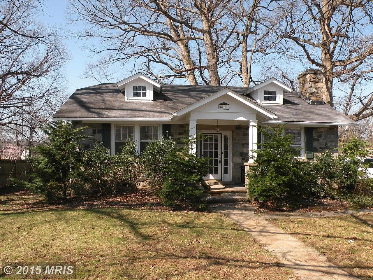 511 S Maple Ave photo 1