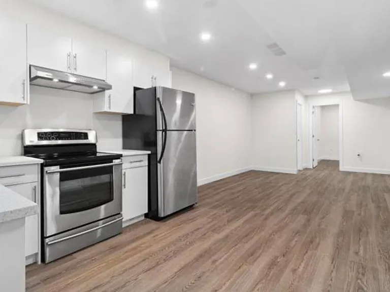 10321 243rd St — Photo 3