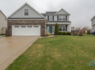 3220 Chasenwood Way, Perrysburg, OH 43551