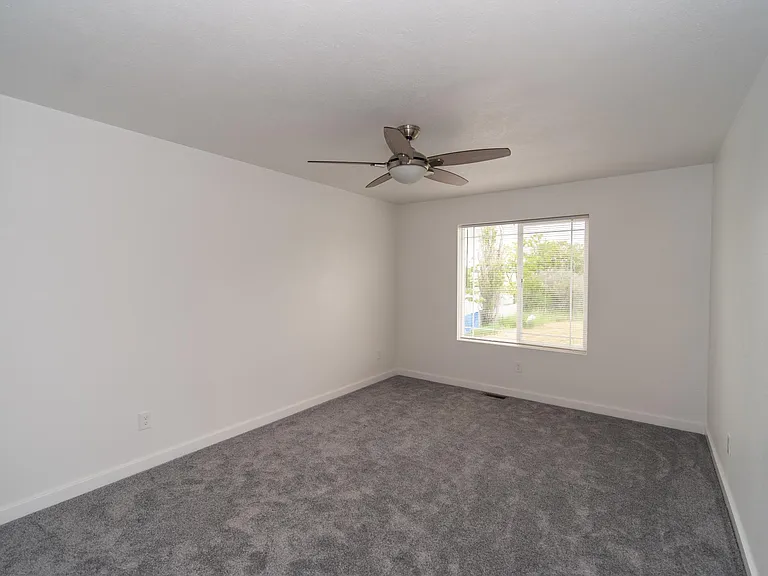 302 S Union Rd — Photo 6