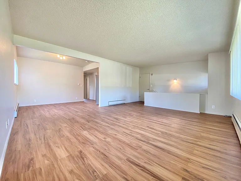 8347 Wabash Ave S — Photo 5