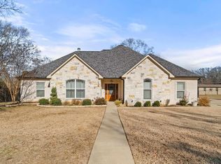 121 Harris Cv, Longview, TX 75605