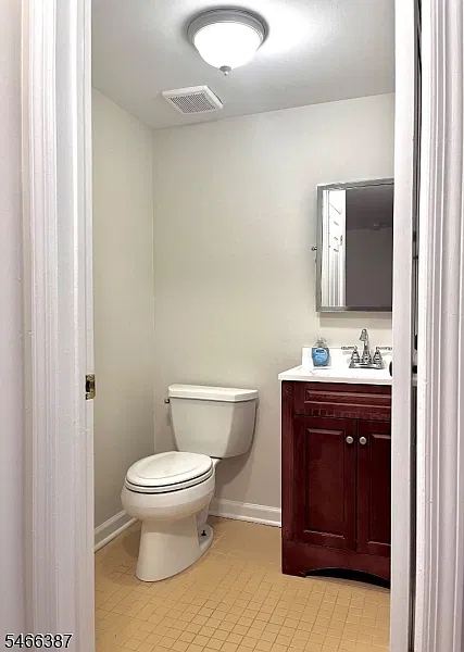 2 bed, 1.5 bath, 1804 sqft, $3,400 — Photo 3