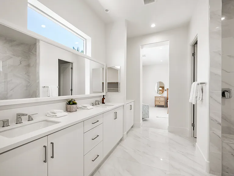 Master Suite Bathroom