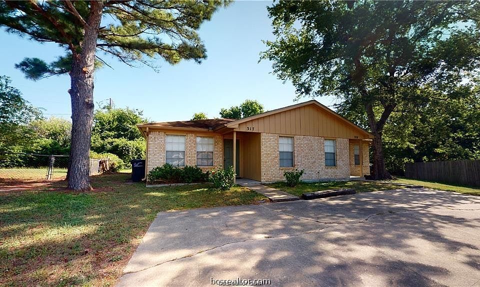 1st image of 317 Columbia Ct