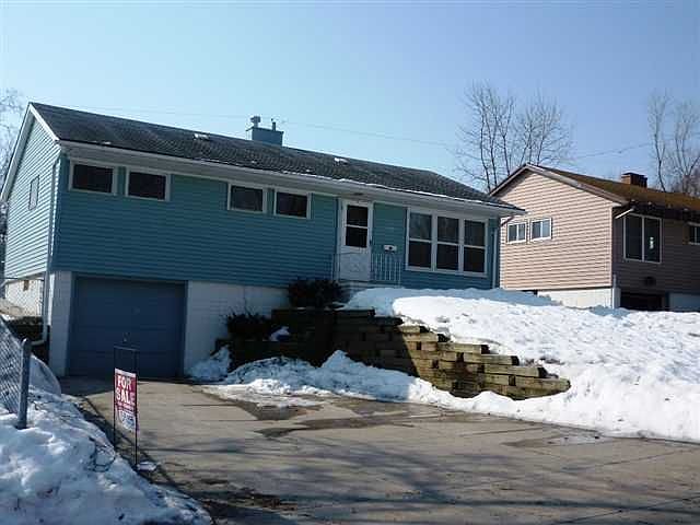 1st image of 3611 Oak St