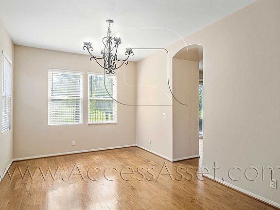 4th image of 31283 Sunningdale Dr