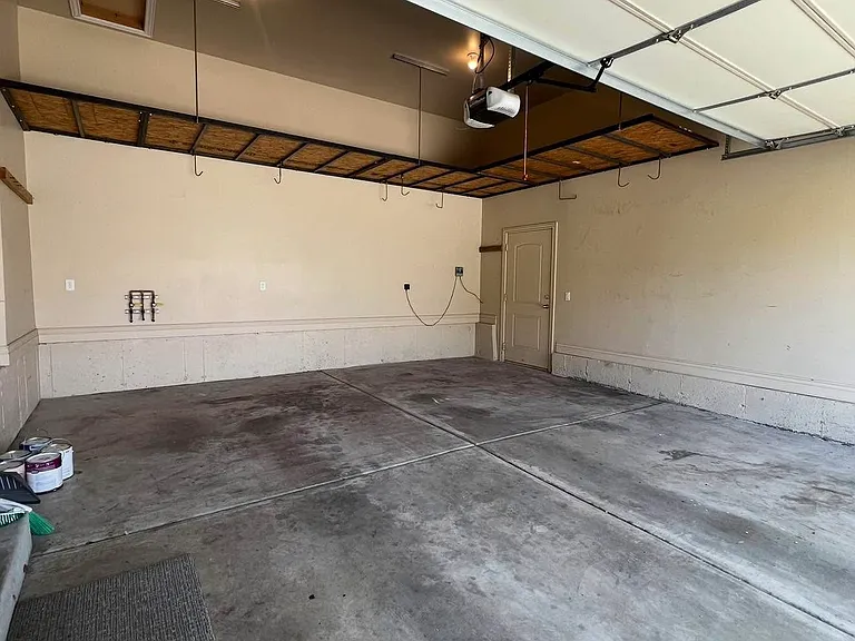 2049 W Sunflower Ln — Photo 46