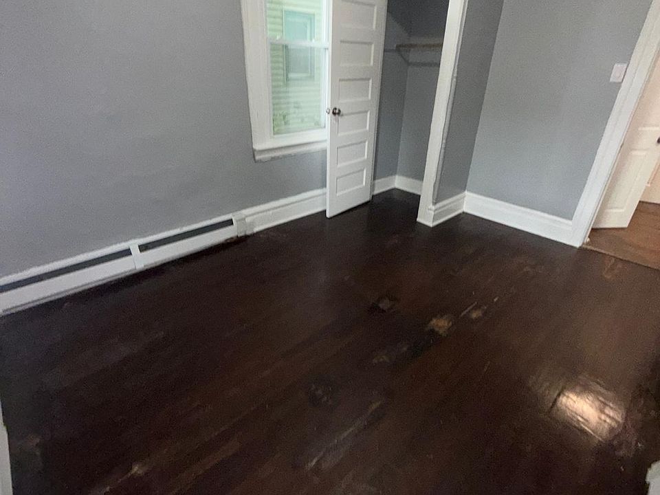 1st image of 35 Schuyler Ave #1
