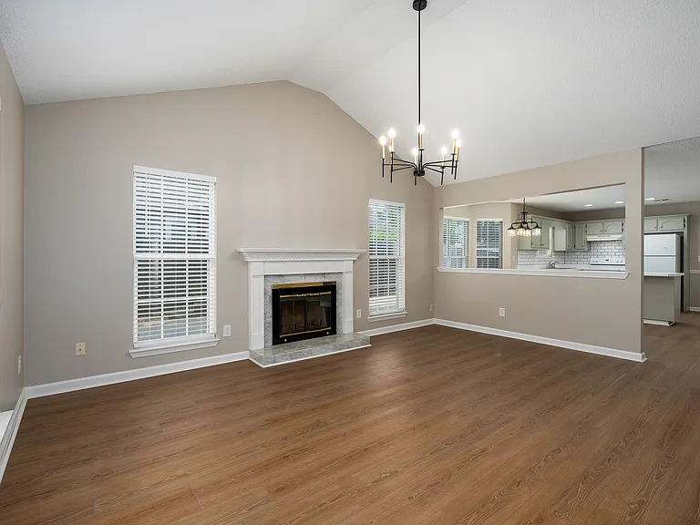 132 King James Ct — Photo 5