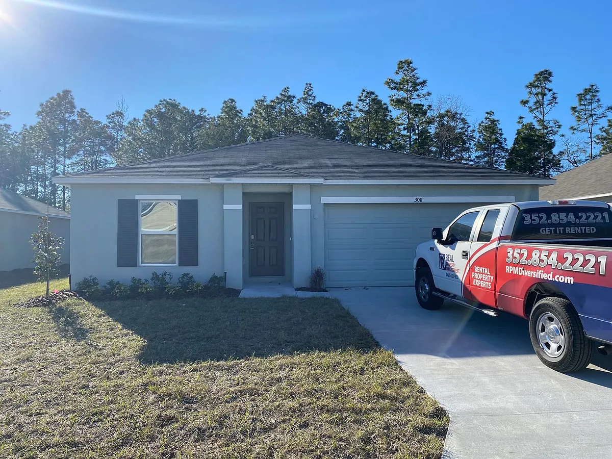 Building Photo - 308 Hickory Course Radl