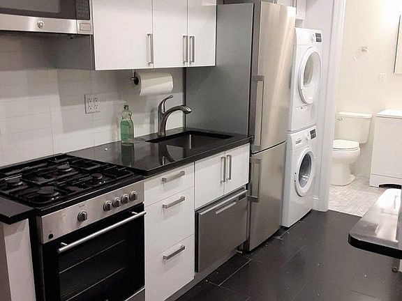 3rd image of 306 E 49th St #3B