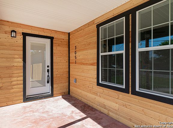 3rd image of 3051 W Ashby Pl