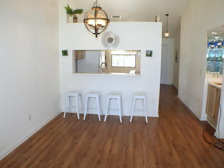 1082 Keystone Dr #C — Photo 9