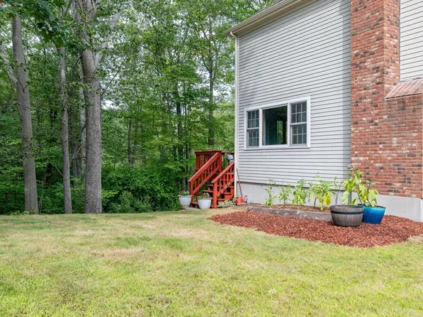 57 Sheri Ln, Weymouth, MA 02190