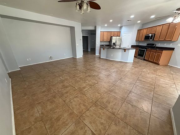 4th image of 3713 E Sparrow Pl