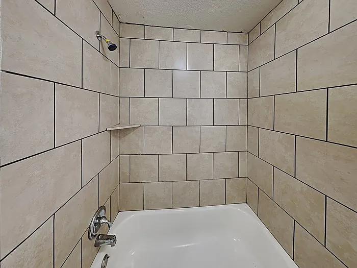 2405 Avenue G — Photo 16